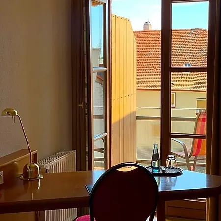 Erlenbacher Hof 3*