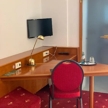 Erlenbacher Hof Hotel 3*