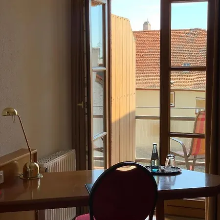 Erlenbacher Hof 3*