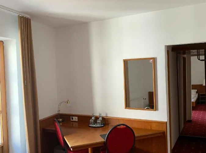 Erlenbacher Hof Szálloda 3*