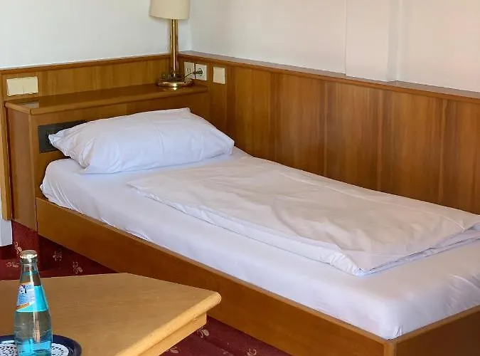 Szálloda Erlenbacher Hof Bad Homburg vor der Höhe